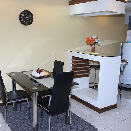 Manila Bay Serviced Apartments Экстерьер фото