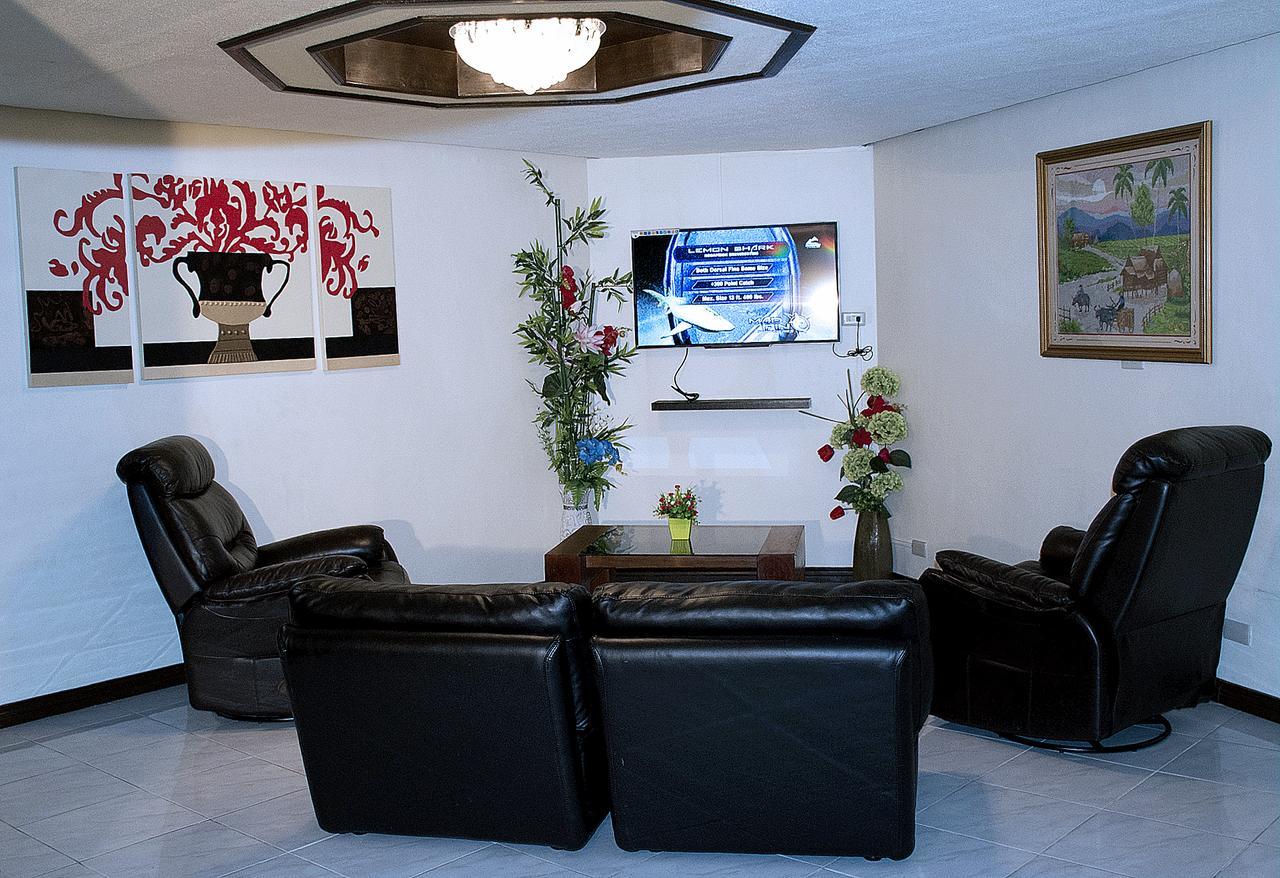 Manila Bay Serviced Apartments Экстерьер фото