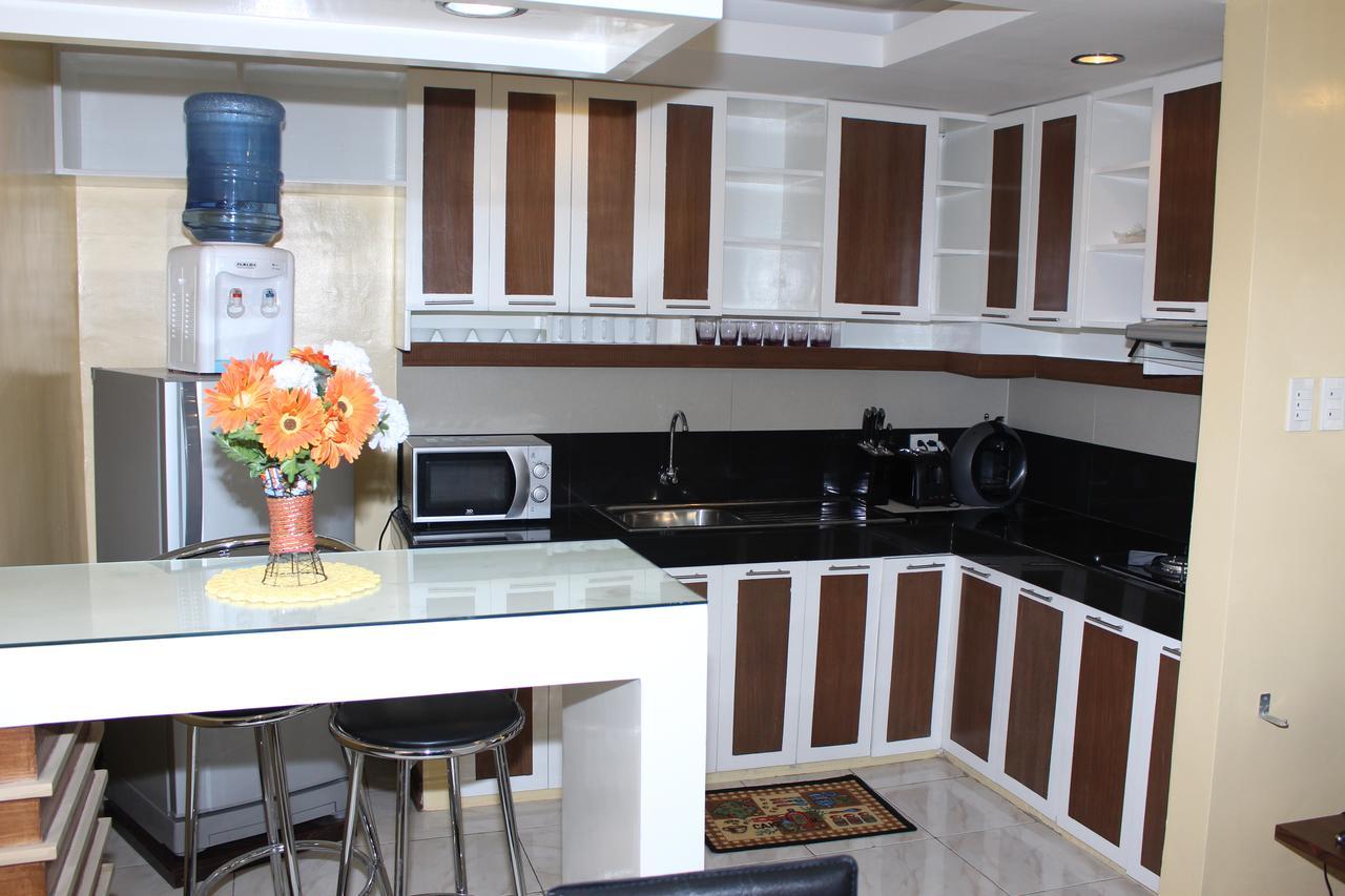 Manila Bay Serviced Apartments Экстерьер фото
