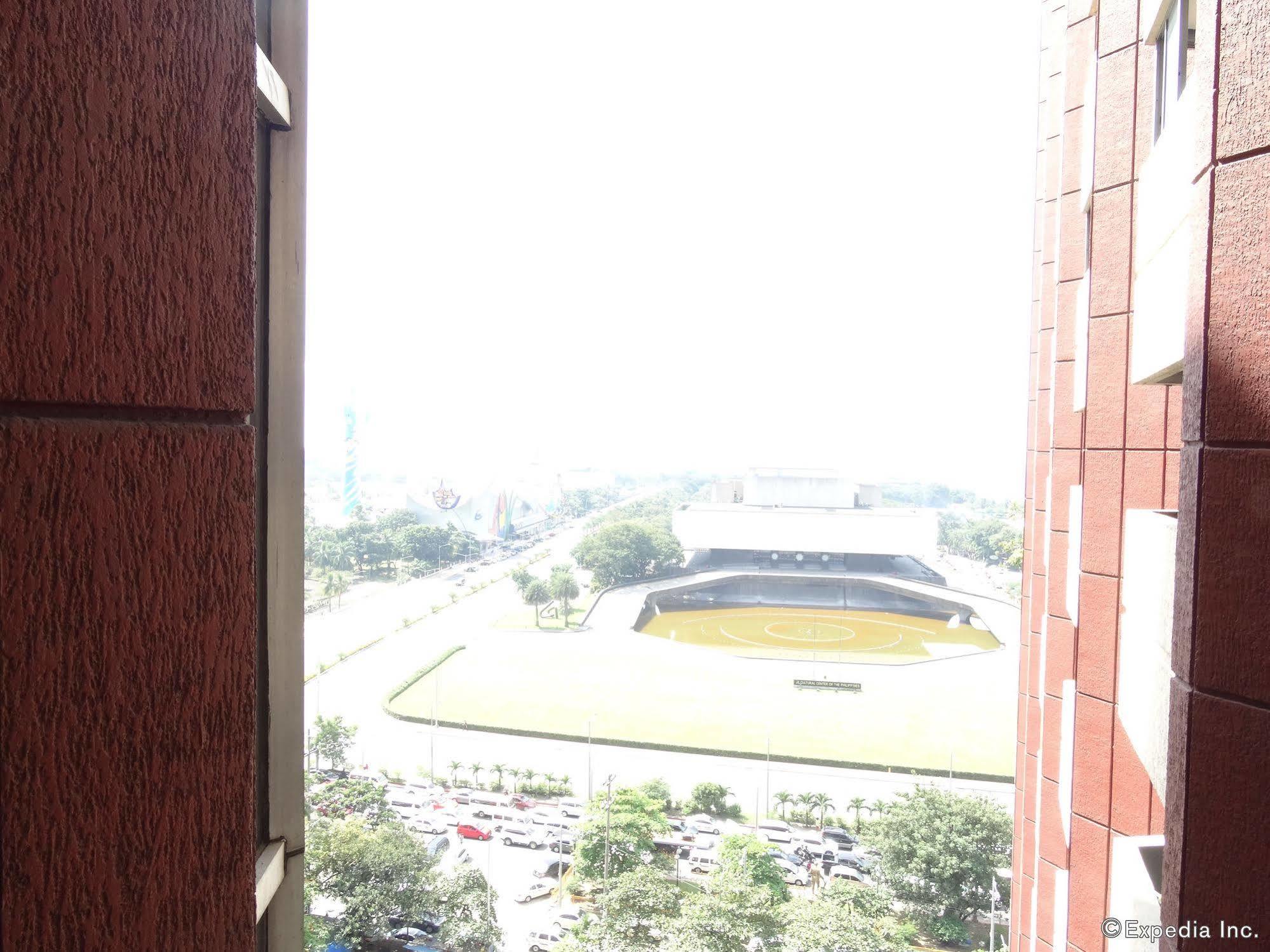 Manila Bay Serviced Apartments Экстерьер фото