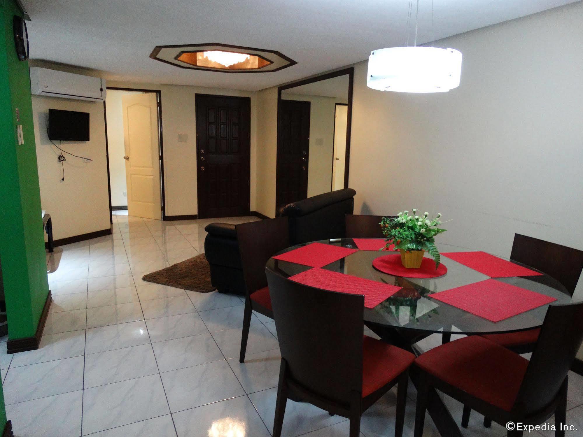 Manila Bay Serviced Apartments Экстерьер фото