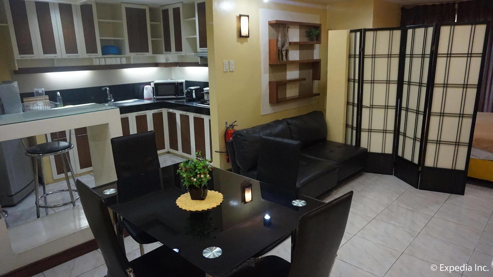 Manila Bay Serviced Apartments Экстерьер фото
